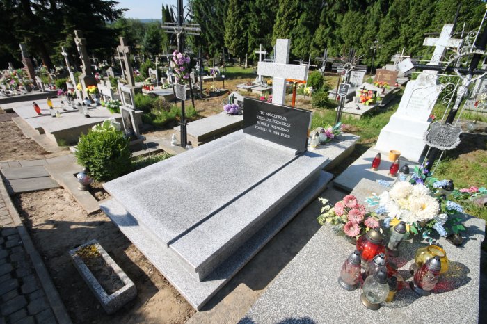 Obraz na stronie groby_zolnierze_01.jpg
