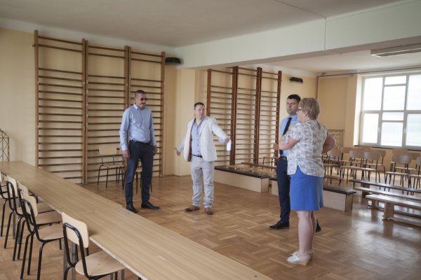 - rogozno_sala_02.jpg Obraz na stronie rogozno_sala_02.jpg