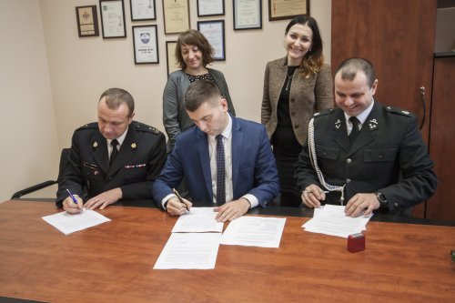 - umowa_osp_kr_2019.jpg Obraz na stronie umowa_osp_kr_2019.jpg